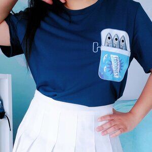 Umvvelt Sustainably Caught Sardines! Pocket Tee size L